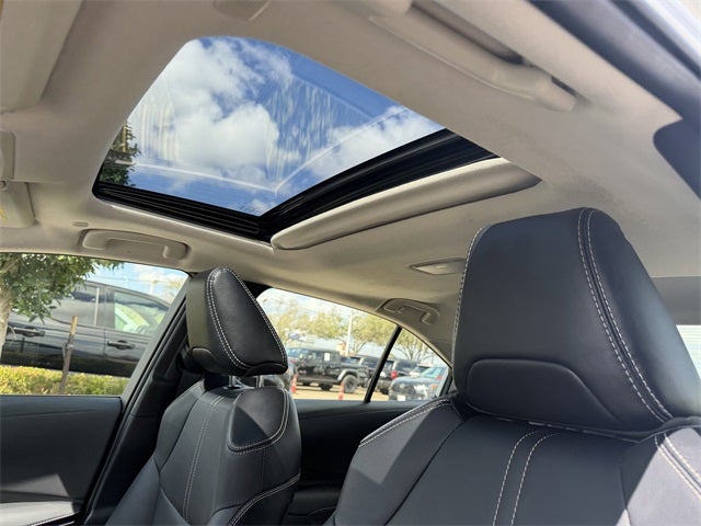 2025 Toyota COROLLA HYBRID XLE