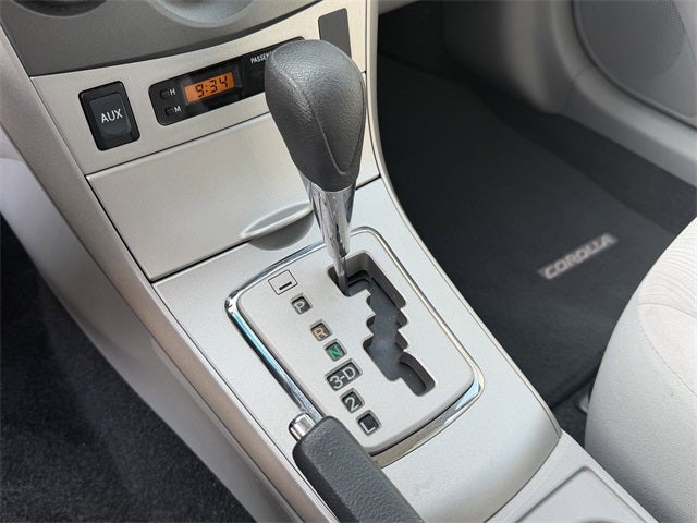 2011 Toyota COROLLA LE