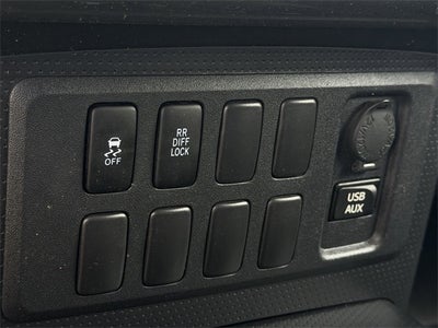 2012 Toyota FJ CRUISER Base