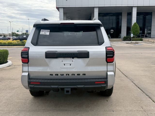 2025 Toyota 4RUNNER SR5