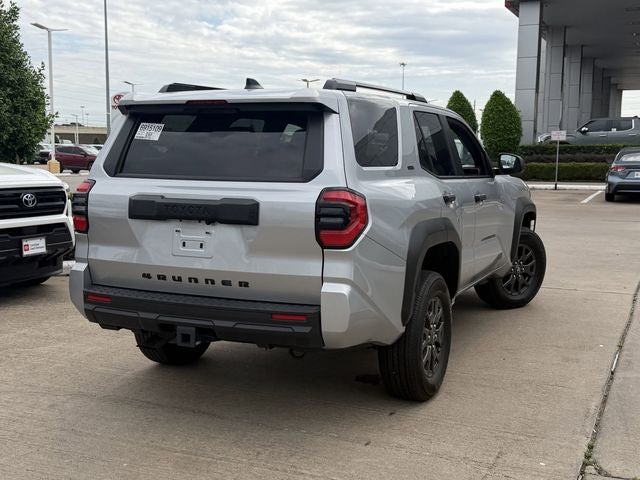 2025 Toyota 4RUNNER SR5