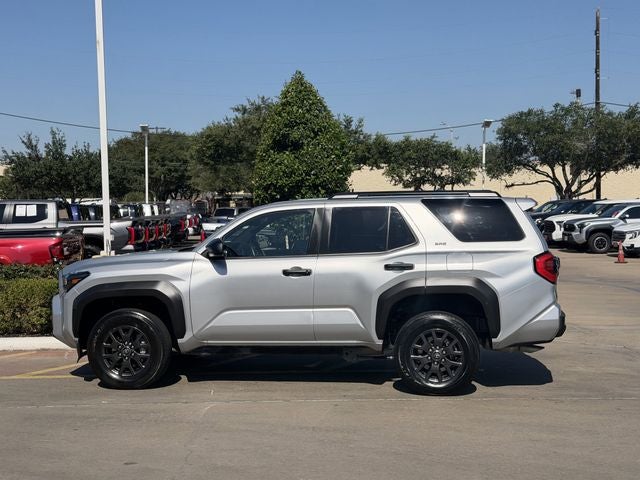 2025 Toyota 4RUNNER SR5
