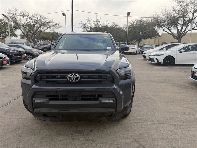 2025 Toyota 4RUNNER SR5