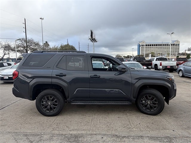 2025 Toyota 4RUNNER SR5