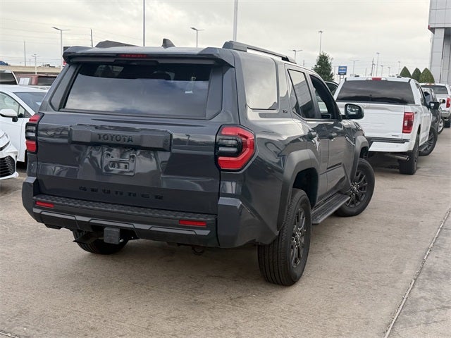 2025 Toyota 4RUNNER SR5