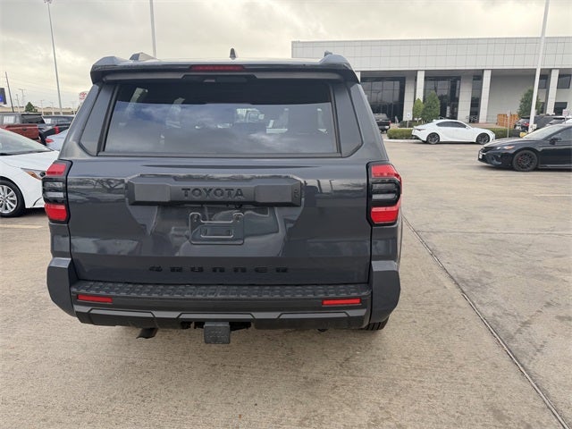 2025 Toyota 4RUNNER SR5