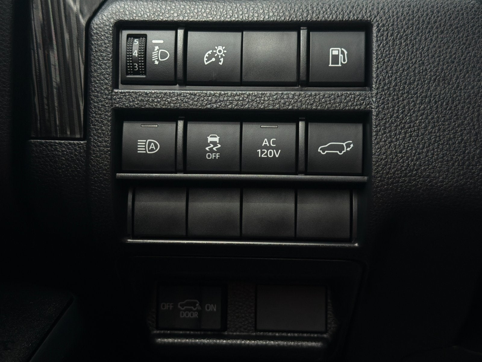 2026 Toyota 4Runner i-FORCE MAX Platinum