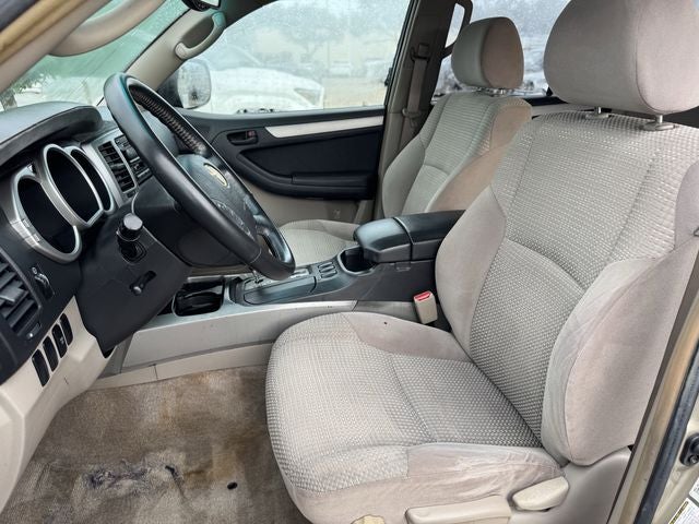 2004 Toyota 4RUNNER SR5
