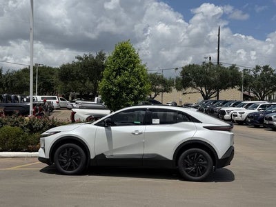 2026 Toyota C-HR SE