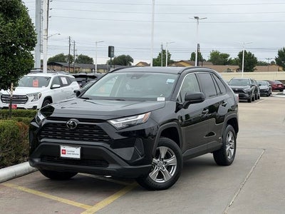 2025 Toyota RAV4 HYBRID LE