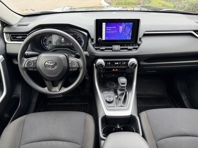 2025 Toyota RAV4 HYBRID LE