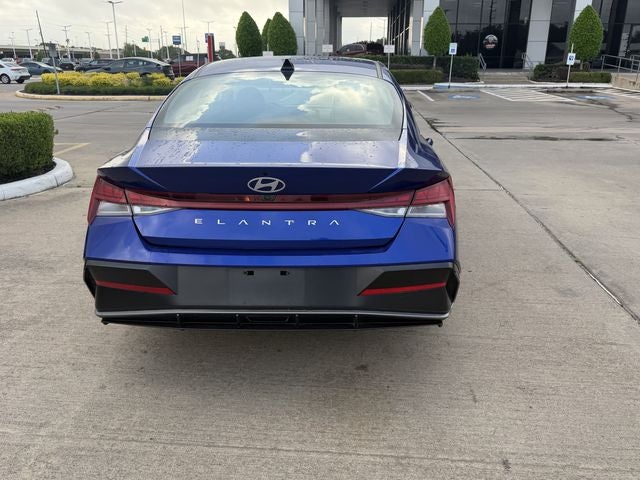 2025 Hyundai Elantra SEL Convenience