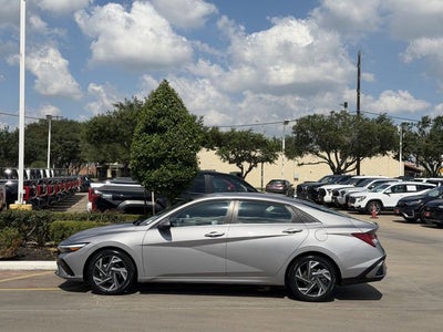 2025 Hyundai Elantra SEL Convenience