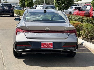 2025 Hyundai Elantra SEL Convenience
