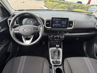 2025 Hyundai Venue SEL