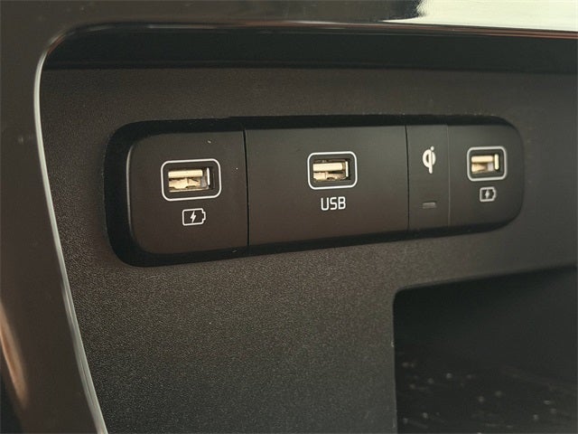 2022 Kia Carnival SX