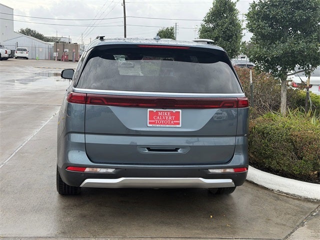 2022 Kia Carnival SX