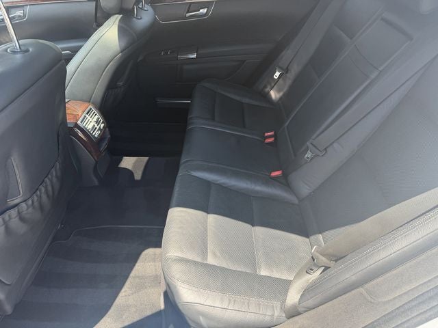 2010 Mercedes-Benz S-Class S 550