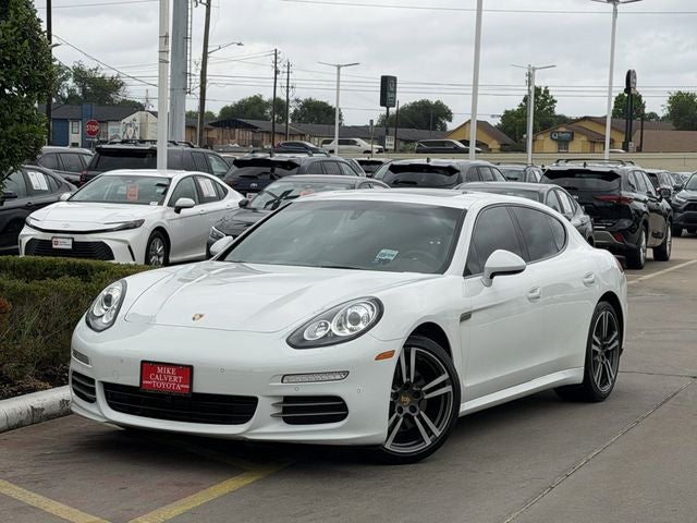 2016 Porsche Panamera 4