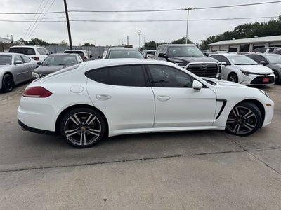 2016 Porsche Panamera 4