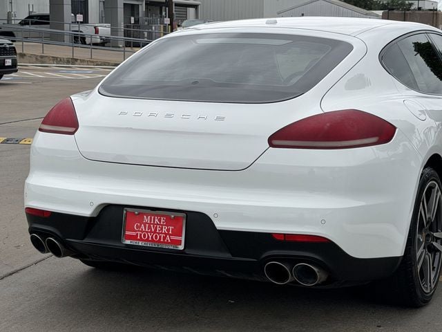 2016 Porsche Panamera 4