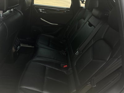 2018 Porsche Macan Base