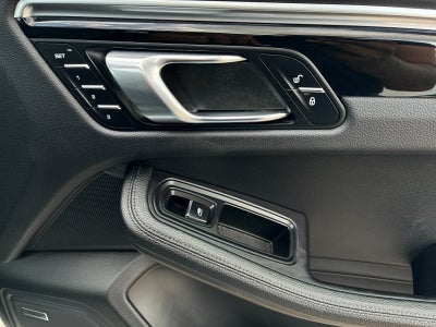 2018 Porsche Macan Base