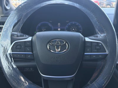 2026 Toyota Sienna Woodland Edition