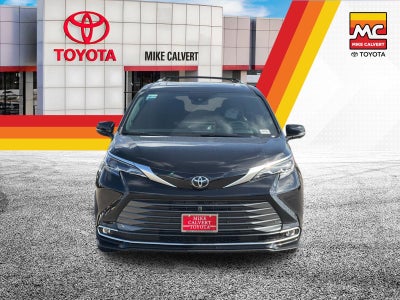 2026 Toyota Sienna Platinum