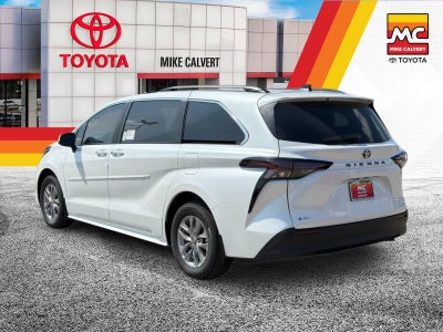 2026 Toyota Sienna XLE